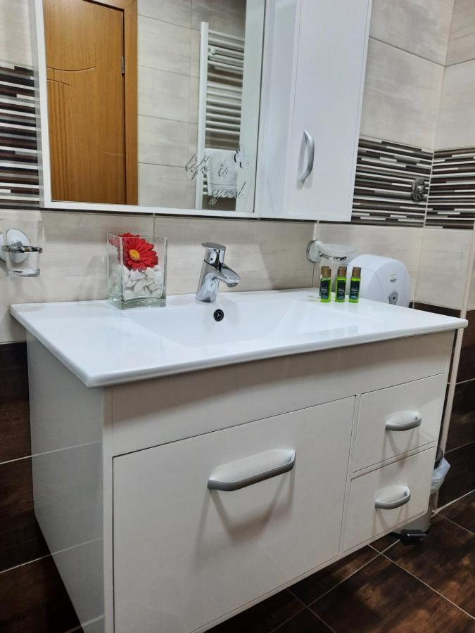 City House Bitola Esterno foto